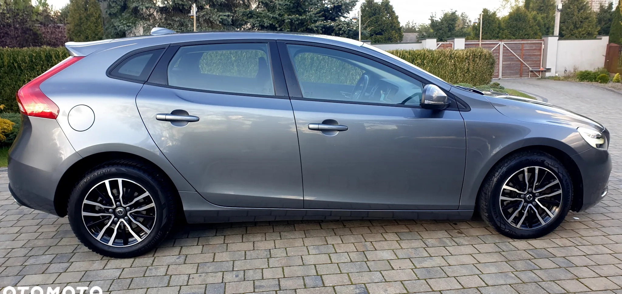 Volvo V40 cena 64900 przebieg: 139350, rok produkcji 2019 z Myszków małe 497